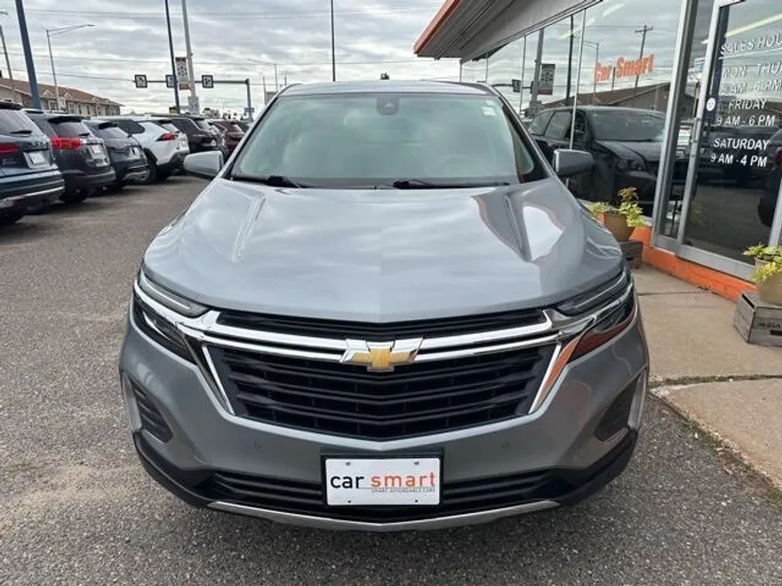 2023 Chevrolet Equinox LT photo 1