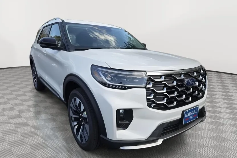 2025 Ford Explorer Platinum photo 1