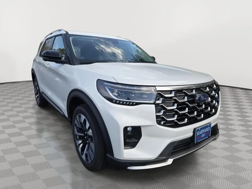 2025 Ford Explorer Platinum photo 1