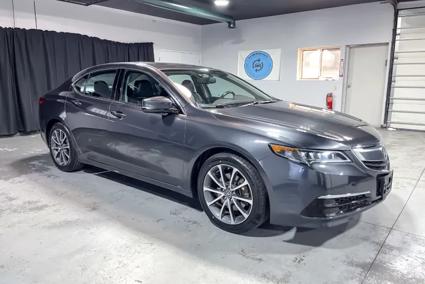 2016 Acura TLX photo 1