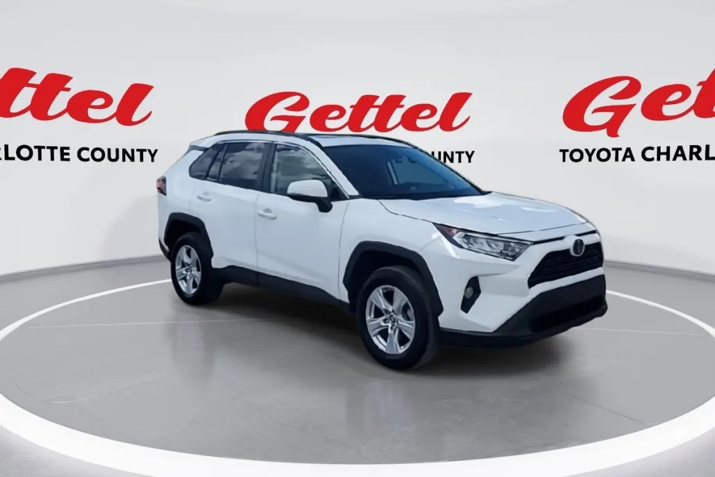 2019 Toyota RAV4 Premium XLE photo 1