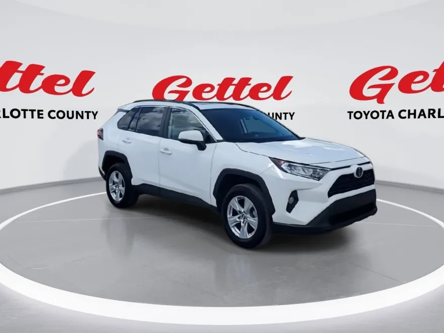 2019 Toyota RAV4 Premium XLE photo 1
