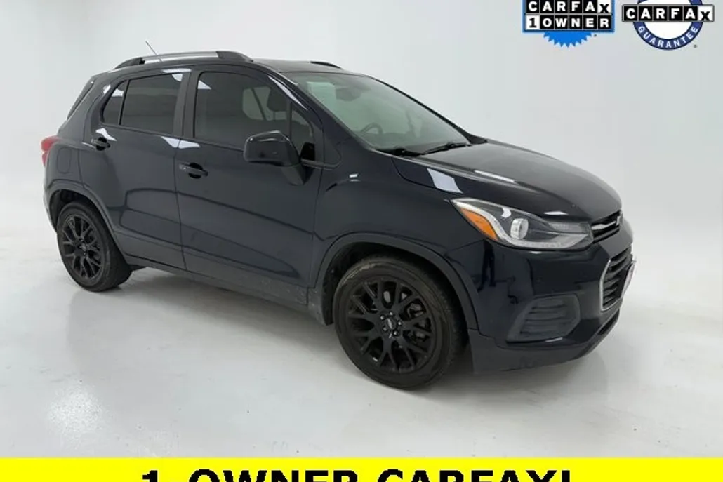 2021 Chevrolet Trax LT photo 1