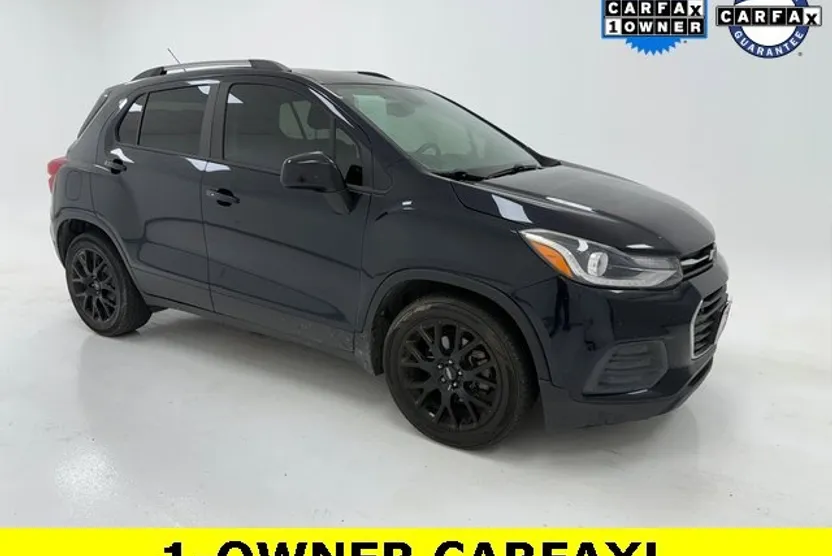 2021 Chevrolet Trax LT photo 1