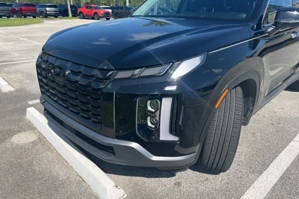 2024 Hyundai Palisade Limited photo 1