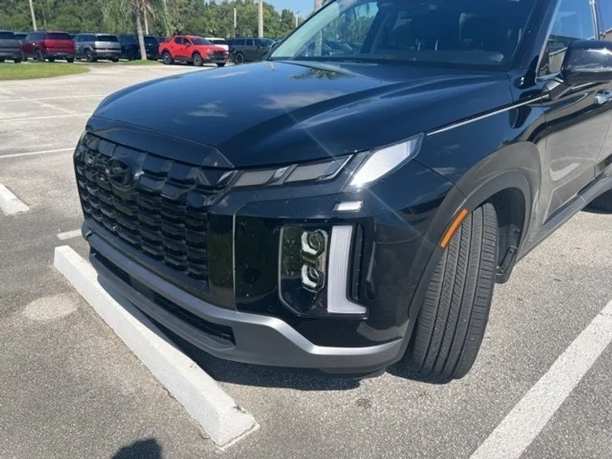 2024 Hyundai Palisade Limited photo 1