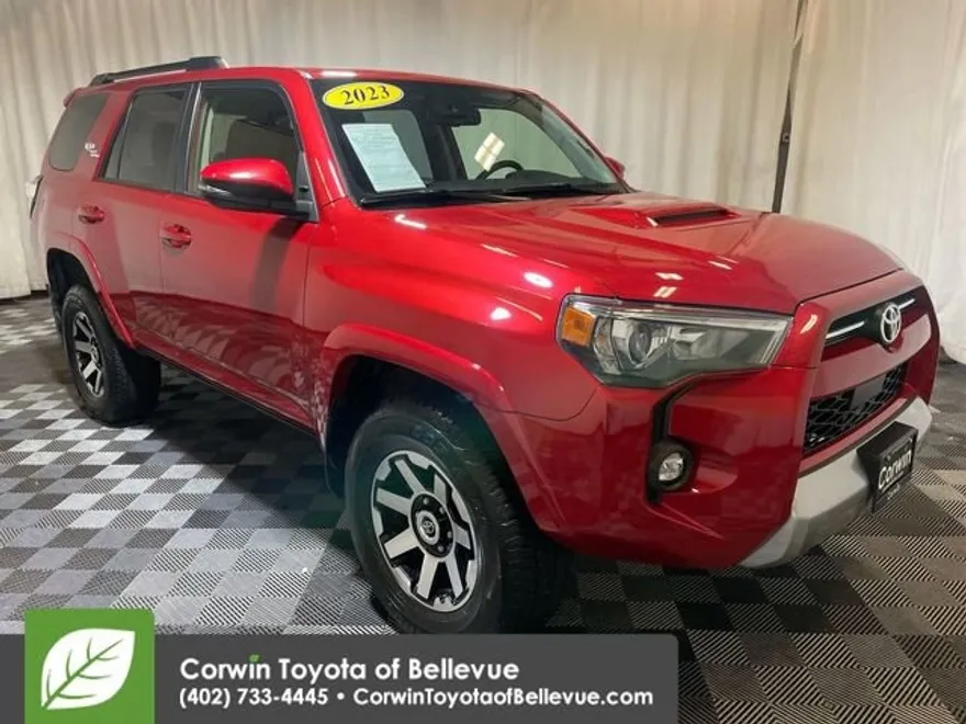 2023 Toyota 4Runner TRD Off-Road Premium photo 1