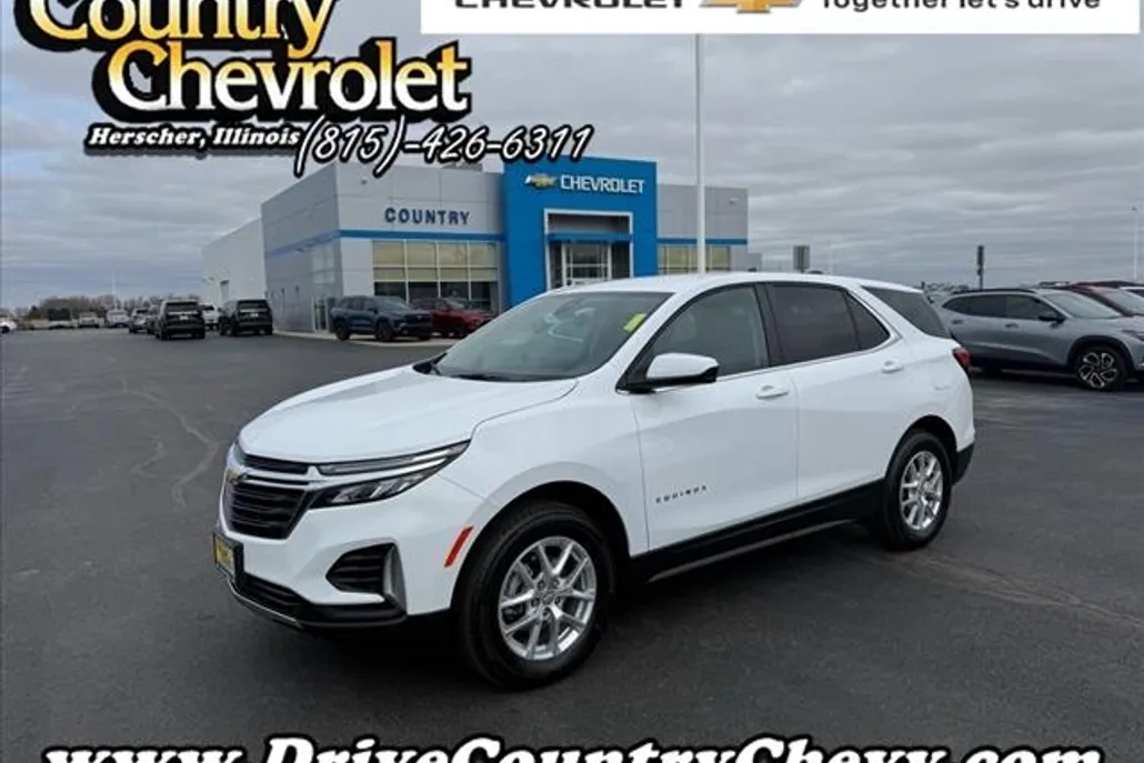 2024 Chevrolet Equinox LT photo 1
