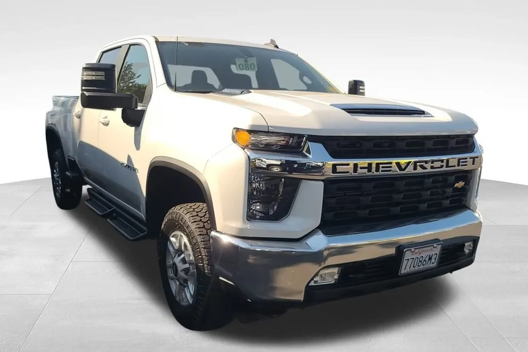 2022 Chevrolet Silverado 2500HD LT photo 1