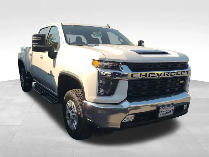2022 Chevrolet Silverado 2500HD LT photo 1
