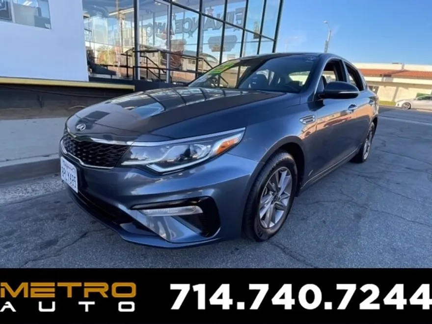 2020 Kia Optima S photo 1