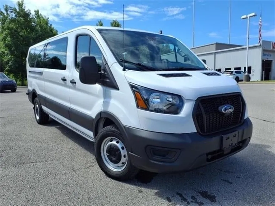 2024 Ford Transit Passenger XL photo 1