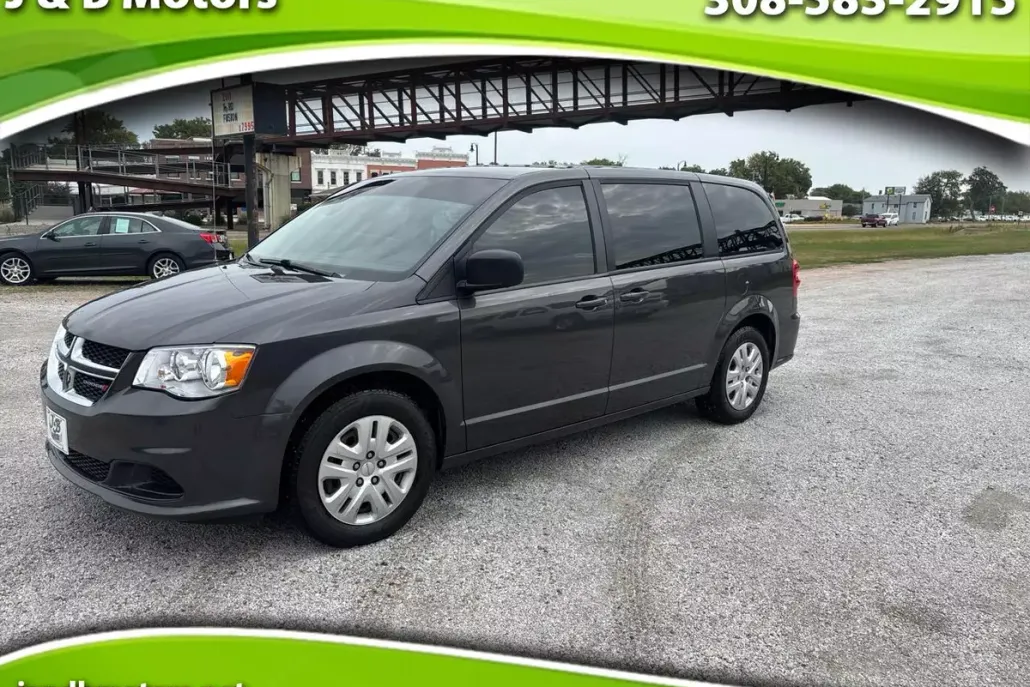 2018 Dodge Grand Caravan SE photo 1