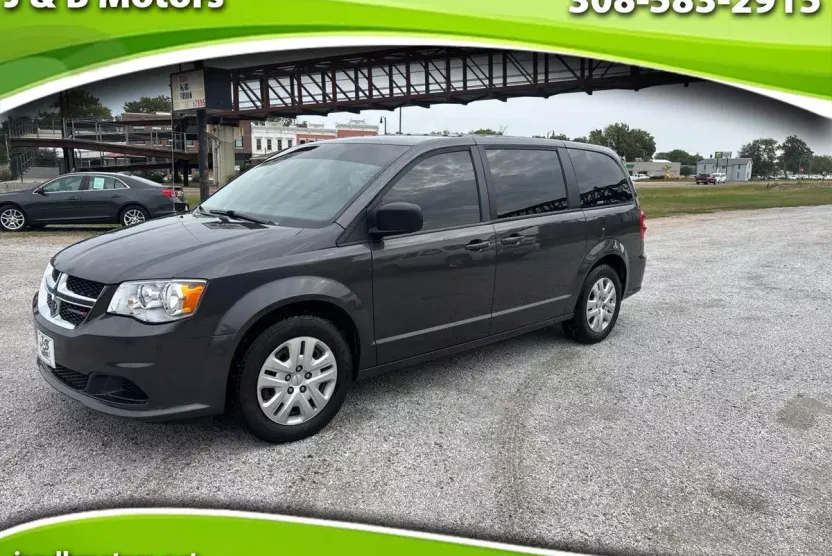 2018 Dodge Grand Caravan SE photo 1