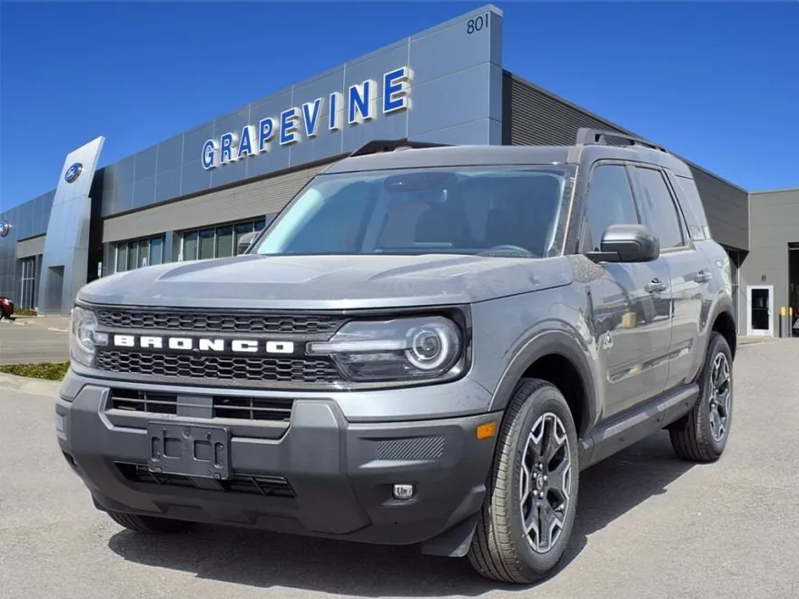 2025 Ford Bronco Sport Outer Banks photo 1