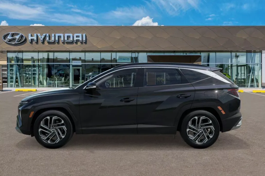 2025 Hyundai Tucson Hybrid Limited photo 1
