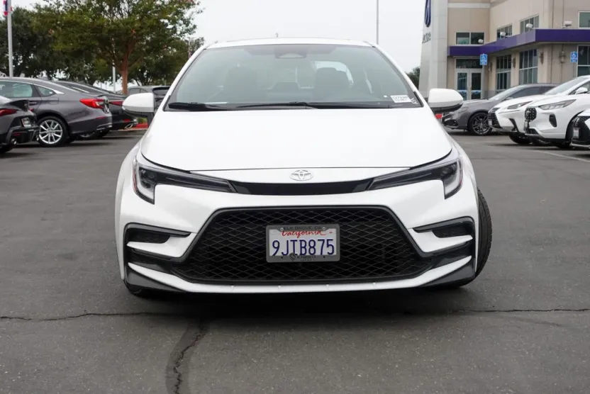 2023 Toyota Corolla XSE photo 1