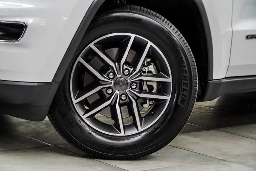 2021 Jeep Grand Cherokee Limited photo 1