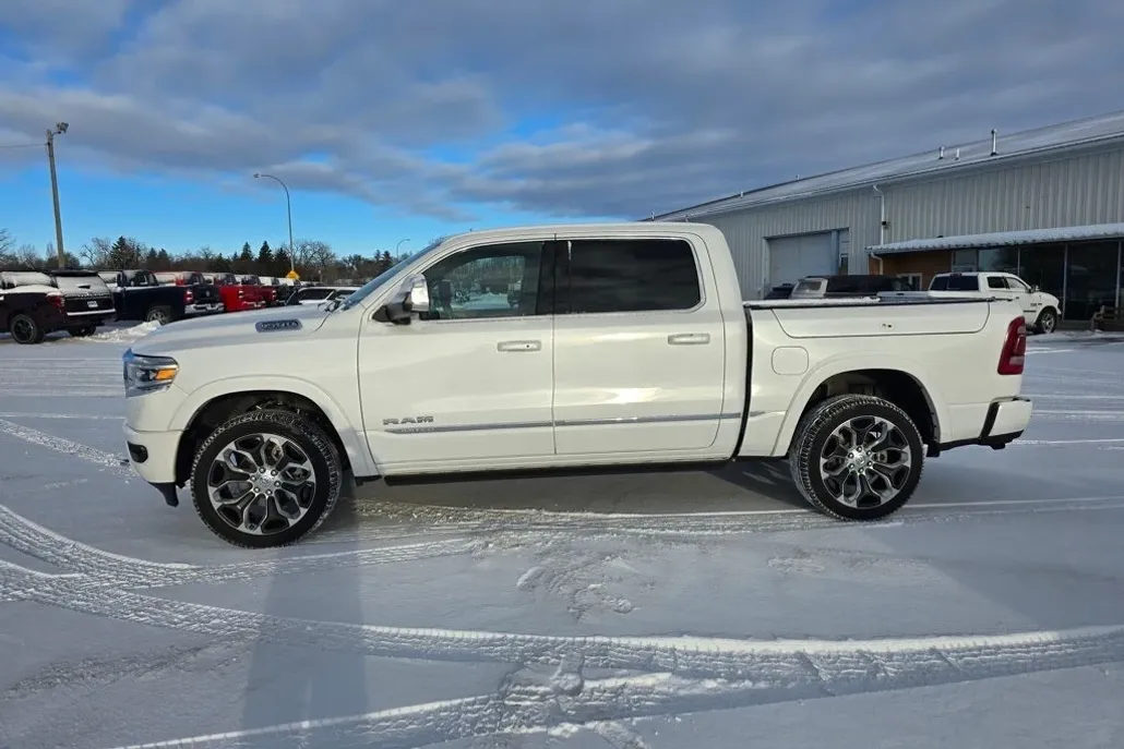 2023 Ram 1500 Limited photo 1