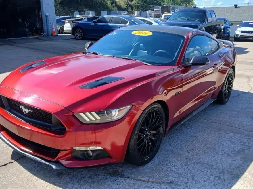 2016 Ford Mustang GT Premium photo 1