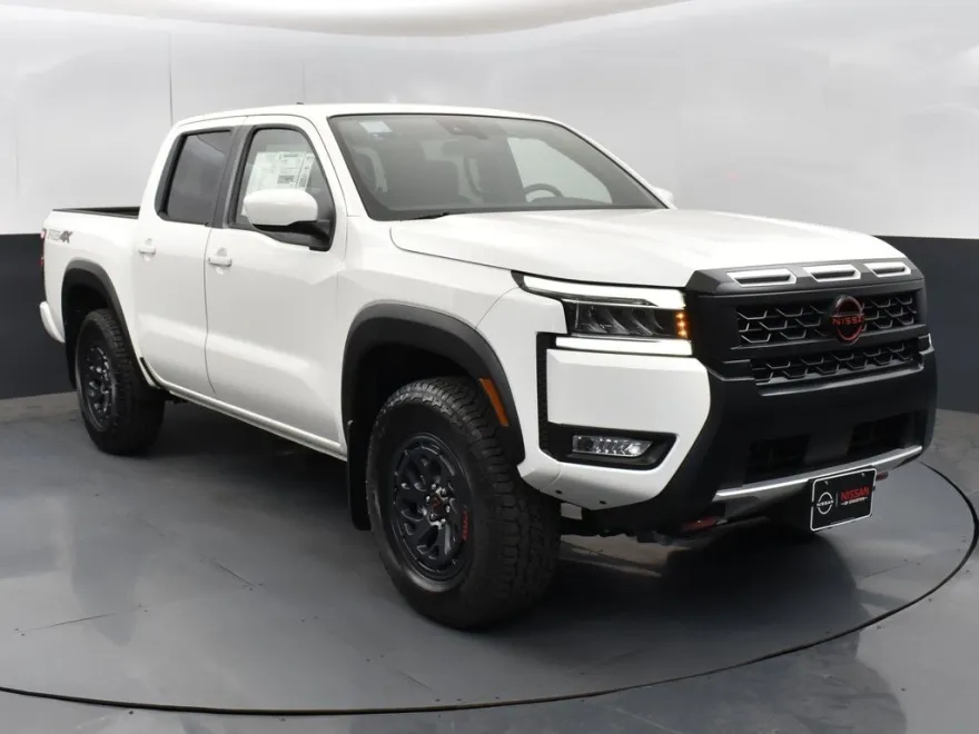 2025 Nissan Frontier PRO-4X photo 1
