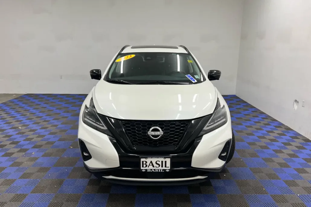 2023 Nissan Murano SL photo 1
