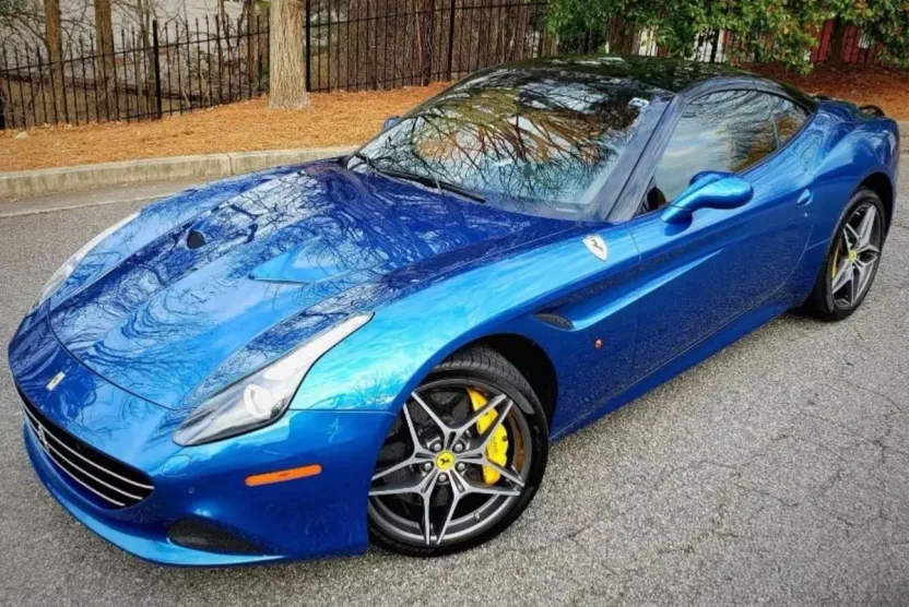 2015 Ferrari California T photo 1