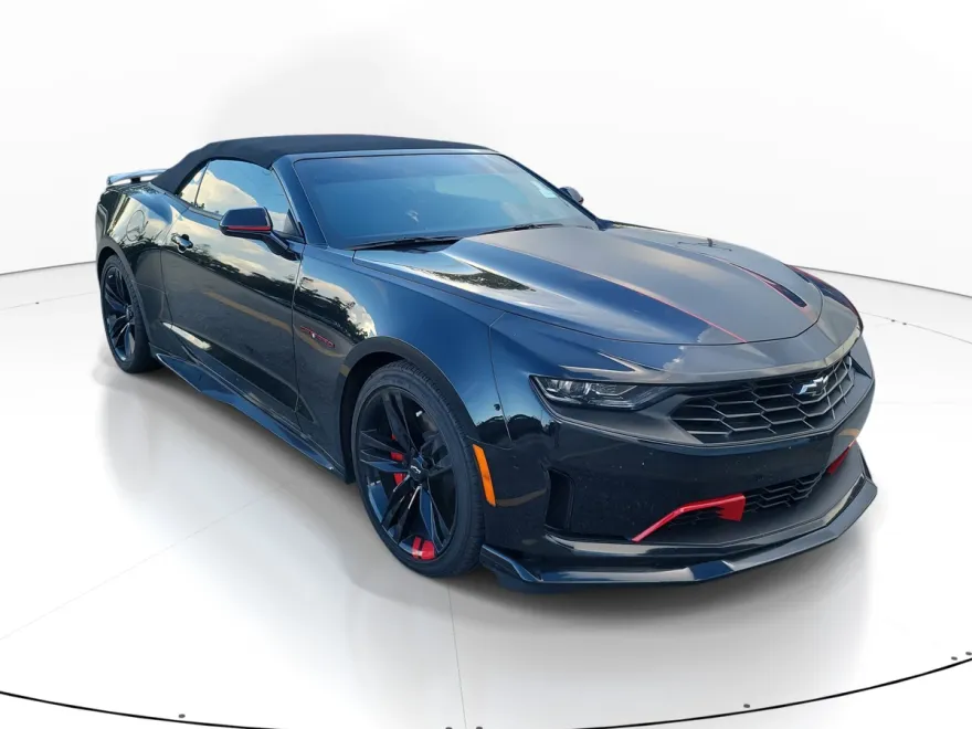 2024 Chevrolet Camaro 3LT photo 1