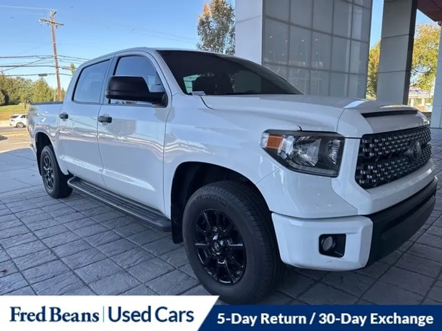 2020 Toyota Tundra SR5 CrewMax photo 1