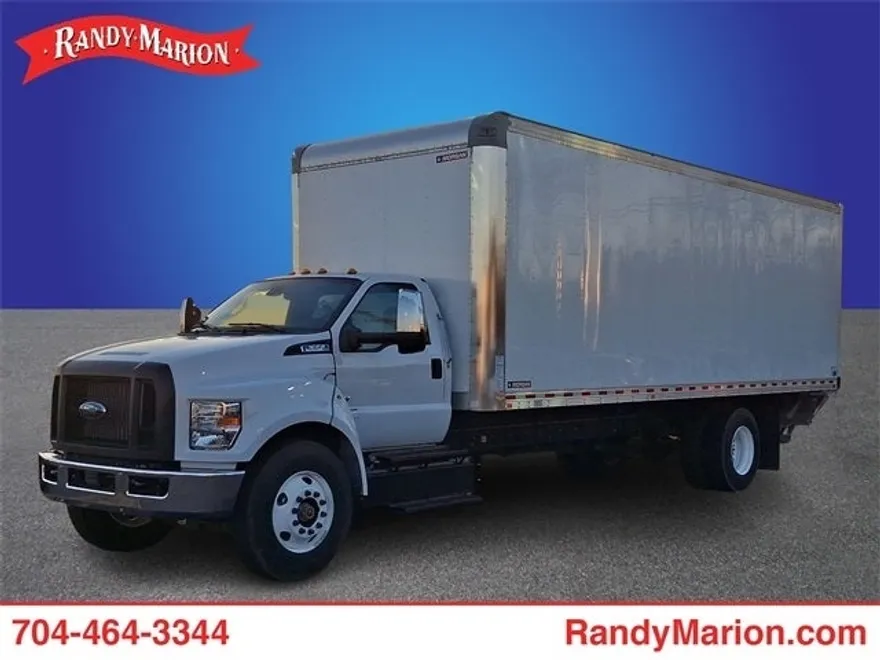 2023 Ford F-650 photo 1