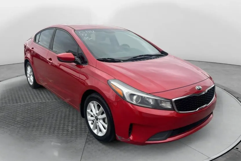 2017 Kia Forte S photo 1