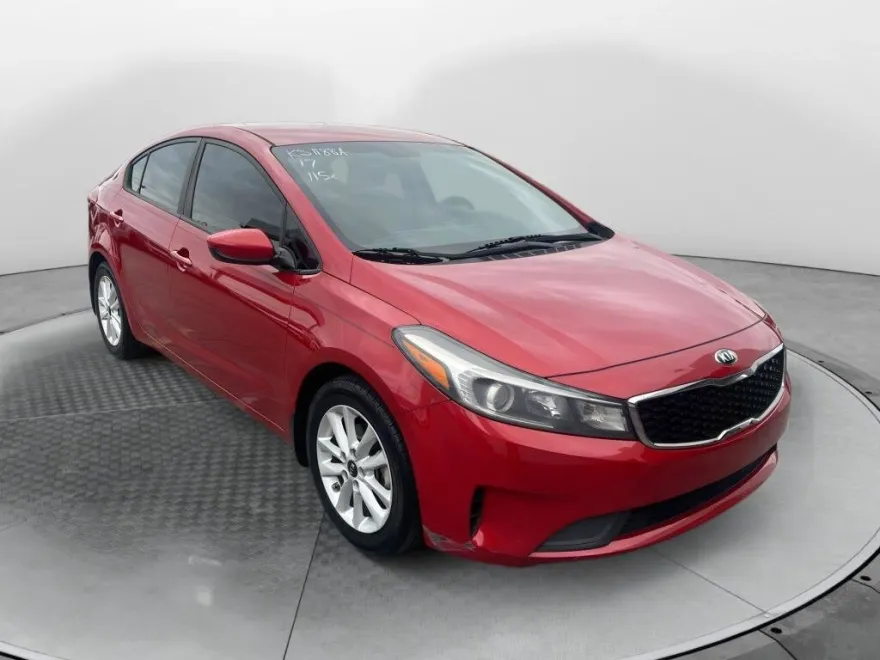 2017 Kia Forte S photo 1