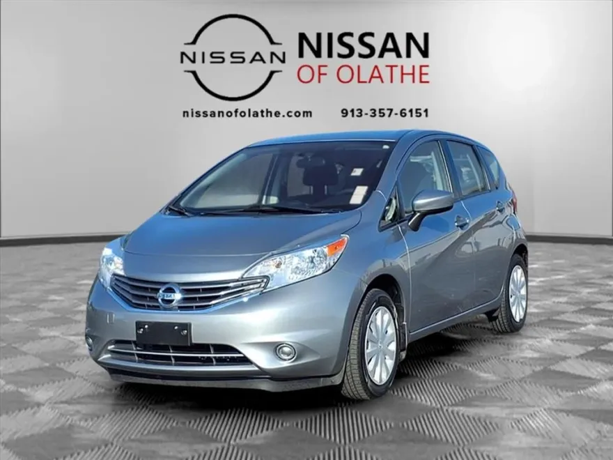 2015 Nissan Versa Note Plus photo 1