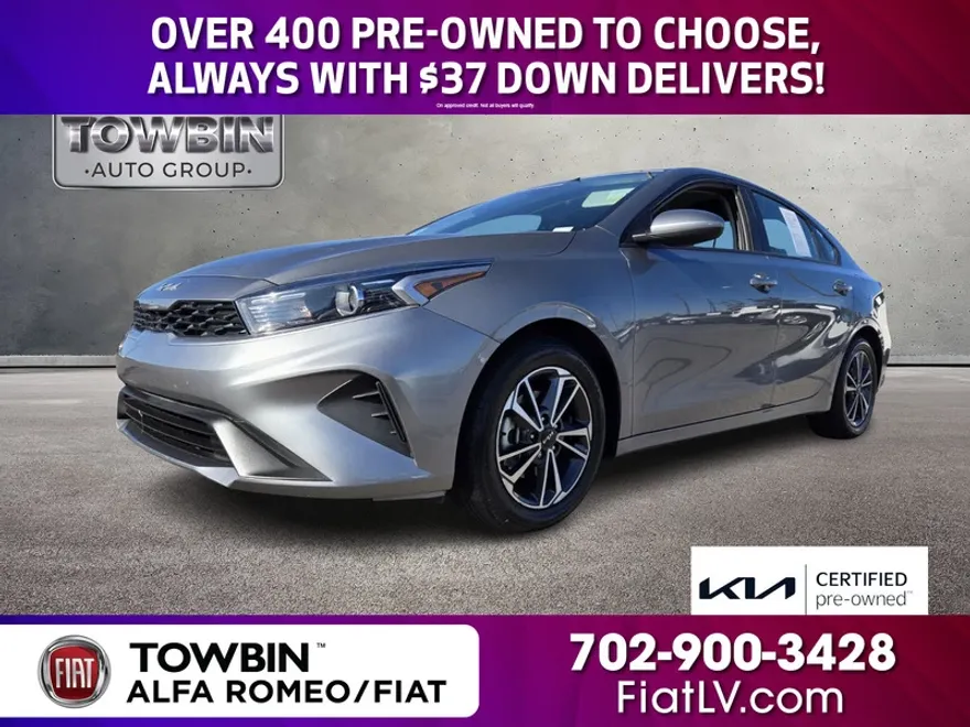 2023 Kia Forte LXS photo 1