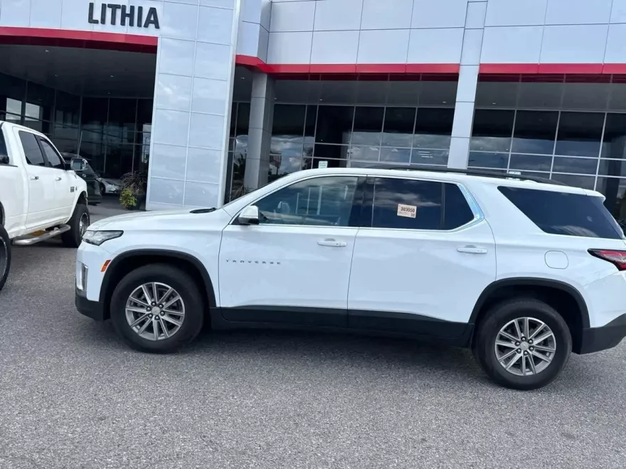 2021 Chevrolet Traverse Cloth photo 1