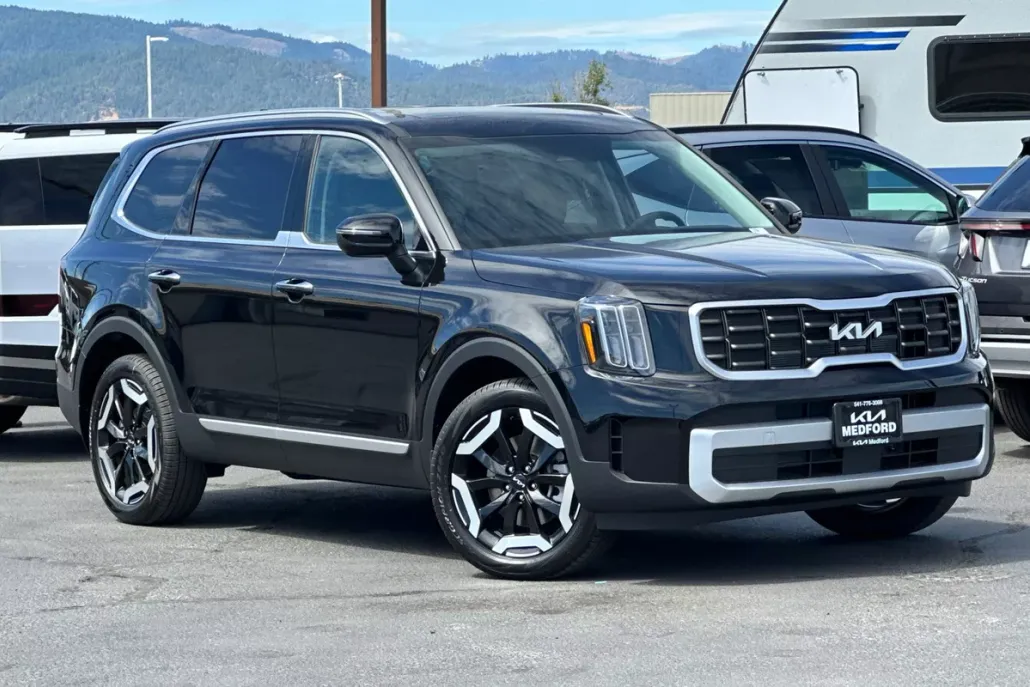 2025 Kia Telluride S photo 1