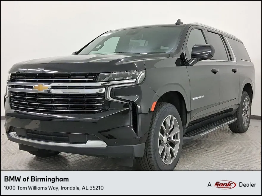 2023 Chevrolet Suburban LT photo 1
