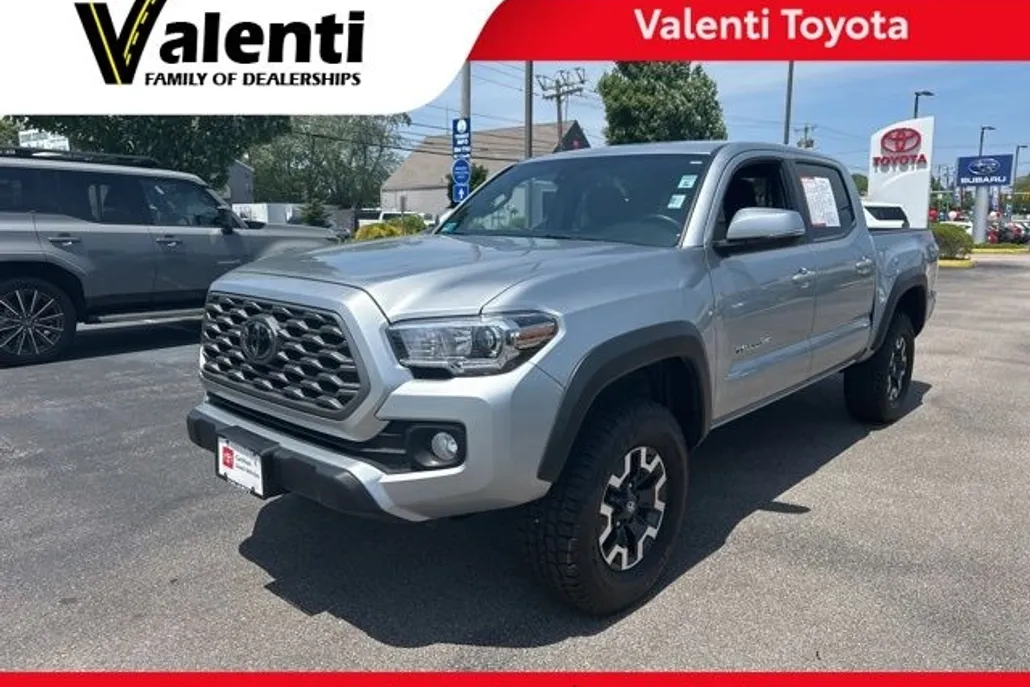 2023 Toyota Tacoma TRD photo 1