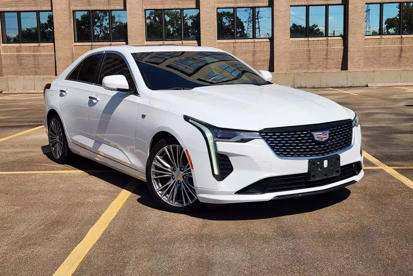 2020 Cadillac CT4 Premium Luxury photo 1