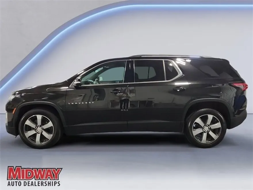 2023 Chevrolet Traverse Leather photo 1