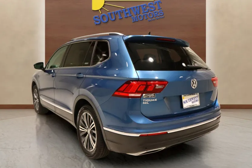 2019 Volkswagen Tiguan SEL photo 1