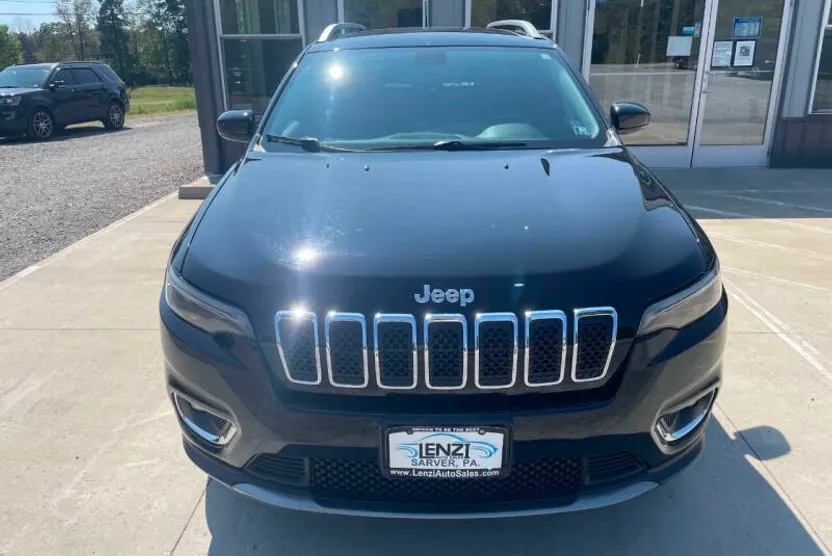 2019 Jeep Cherokee Limited photo 1