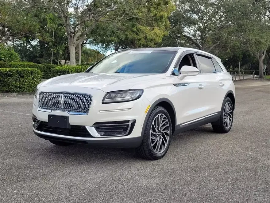 2019 Lincoln Nautilus Reserve photo 1