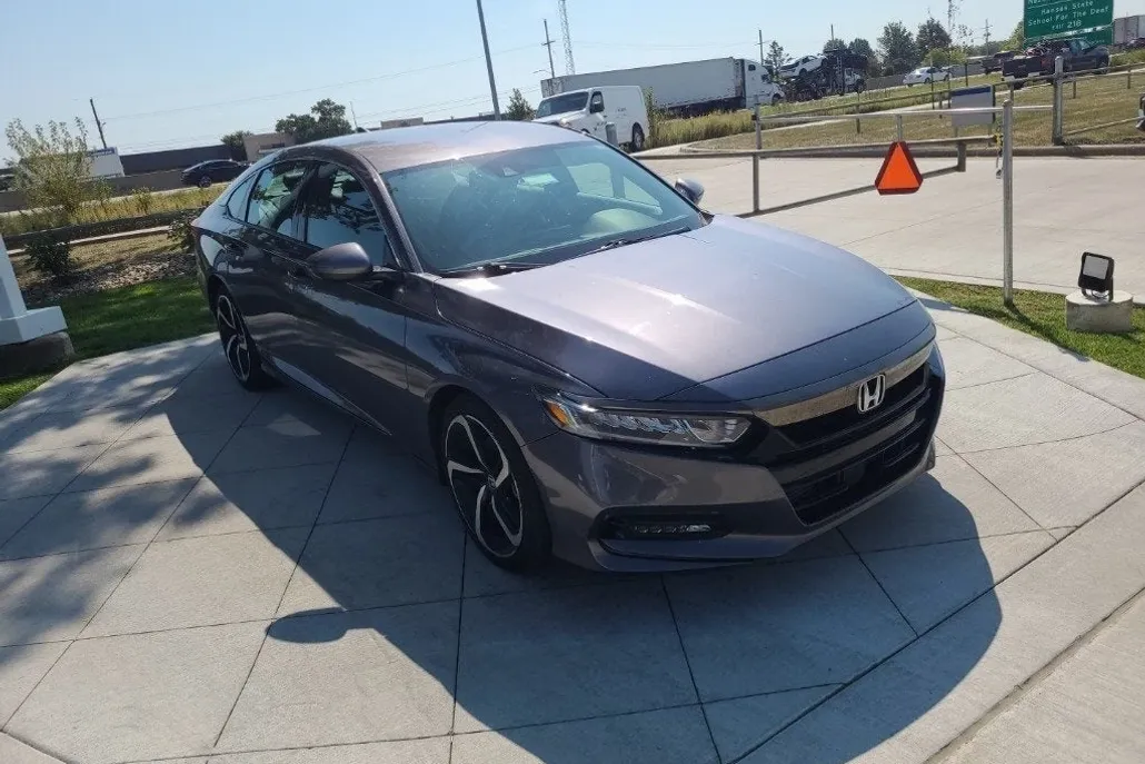 2020 Honda Accord Sport photo 1