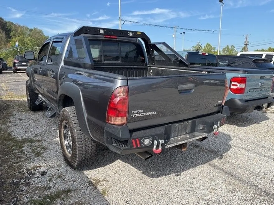2014 Toyota Tacoma Base photo 1