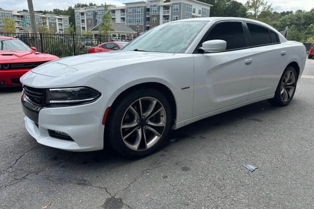 2015 Dodge Charger R/T photo 1