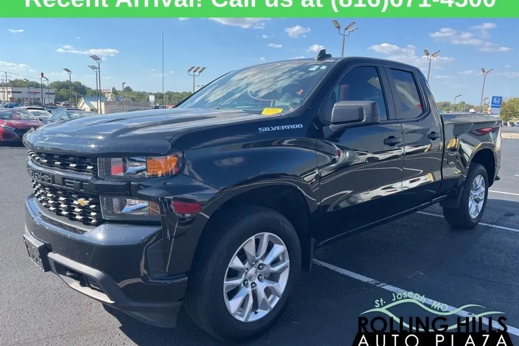 2022 Chevrolet Silverado 1500 Custom photo 1