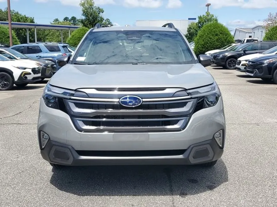 2025 Subaru Forester Limited photo 1
