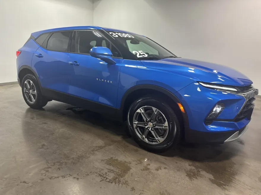 2025 Chevrolet Blazer 2LT photo 1