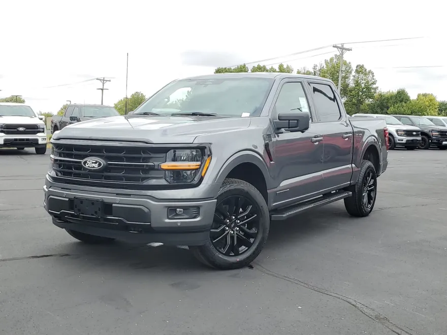2025 Ford F-150 XLT photo 1